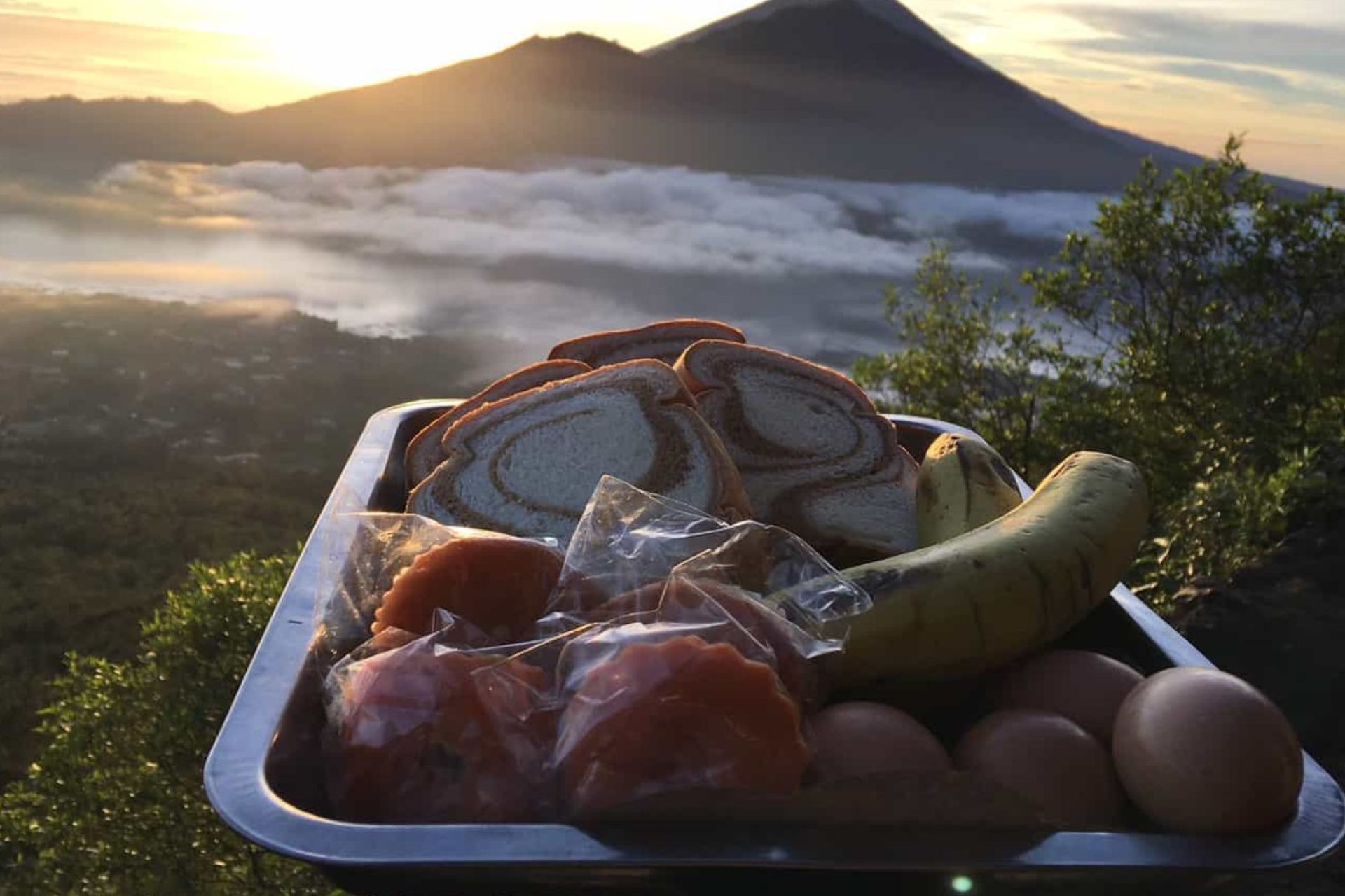 morning-breakfastat-mount-batur-quixgyqhpkj355y5vqp4pbkeokwi5amh7pgyulkcog